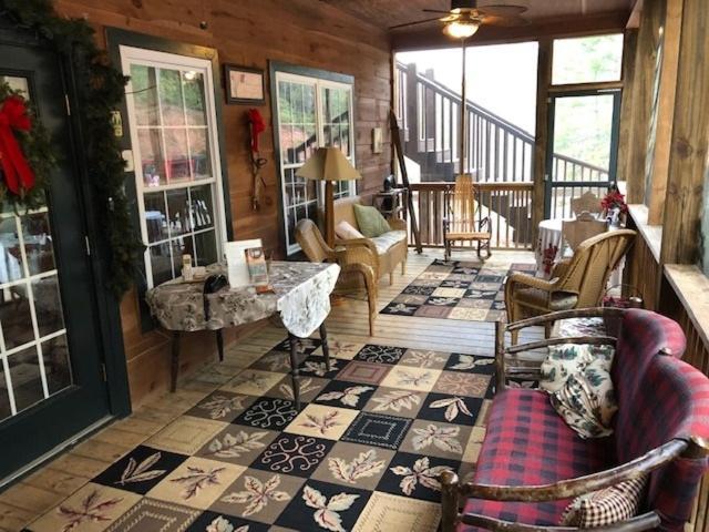 Long Mountain Lodge Bed & Breakfast Dahlonega Quarto foto